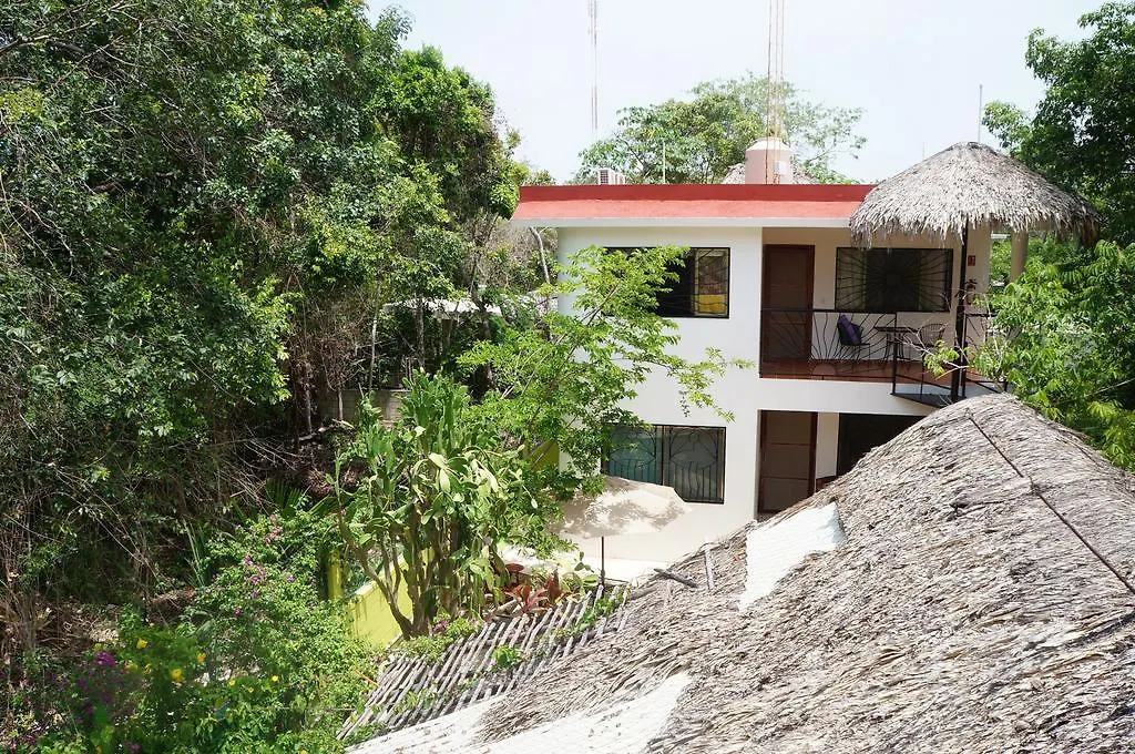 Villa Zenaliza Tulum Bed & Breakfast